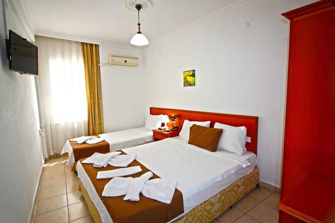 Imagen de la habitación del Bonapart Hotel. Foto 11