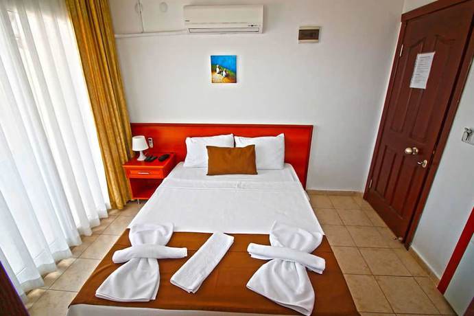 Imagen de la habitación del Bonapart Hotel. Foto 15