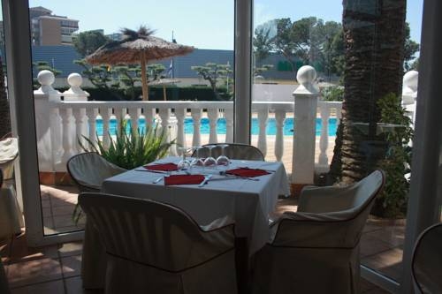 Imagen de los exteriores del Bonterra Park. Foto 46