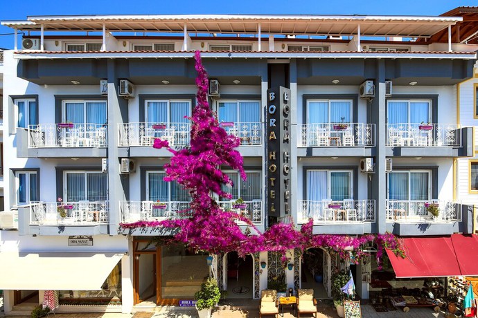 Imagen general del Bora Hotel. Foto 1