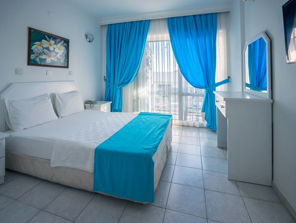 Imagen de la habitación del Bora Hotel. Foto 16