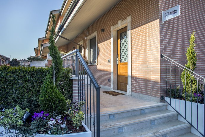 Imagen de los interiores del Borgo Aureo. Foto 18