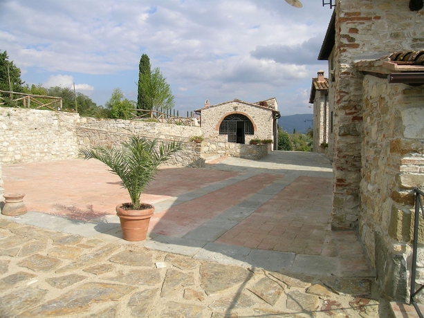 Imagen de los exteriores del Borgo Bottaia. Foto 13