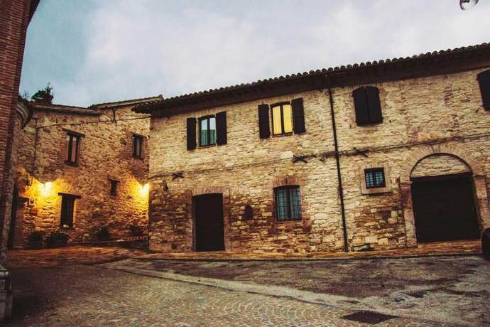 Imagen general del Borgo Dé Varano. Foto 1
