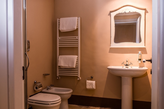 Imagen de la habitación del Borgo Del Carato. Foto 6
