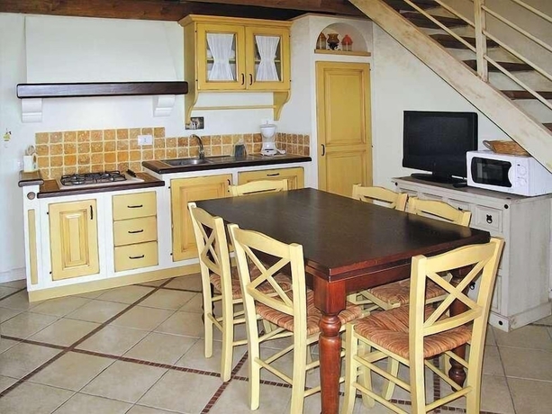 Imagen de la habitación del Borgo Felciaione. Foto 19