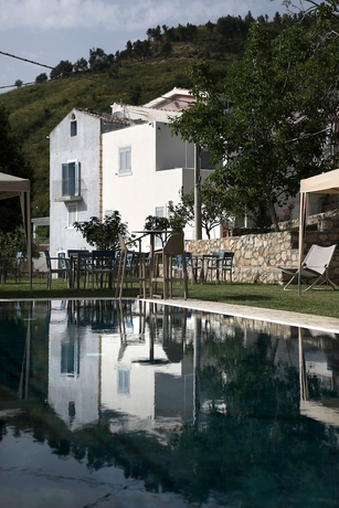 Imagen de los exteriores del Borgo Rosso di Sera Resort Country Chic. Foto 11
