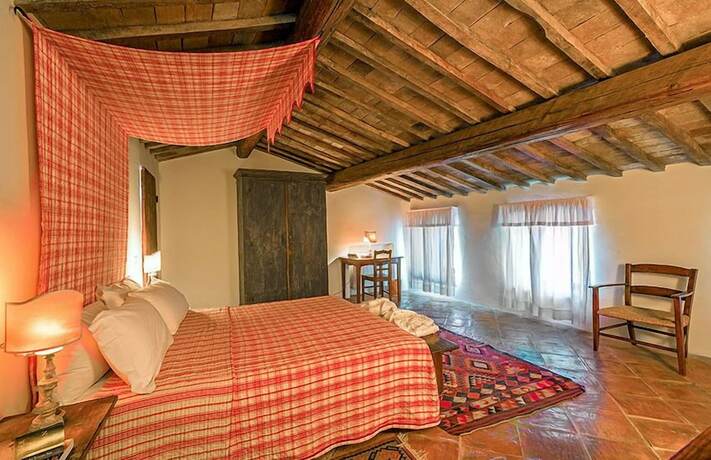 Imagen de la habitación del Borgo di Bastia Creti. Foto 17