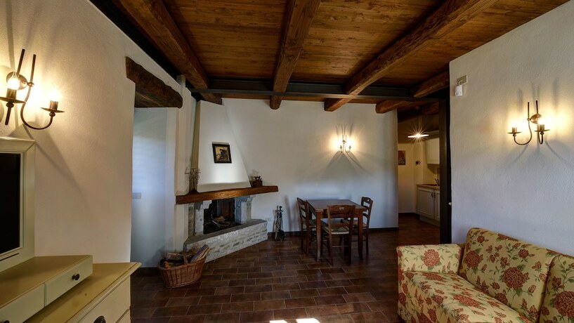 Imagen de la habitación del Borgotufi Albergo Diffuso, Castel del Giudice. Foto 10
