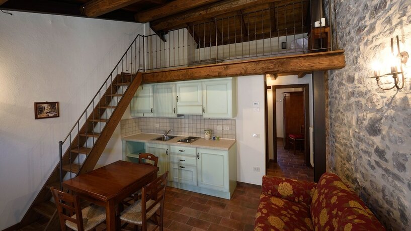 Imagen general del Borgotufi Albergo Diffuso, Castel del Giudice. Foto 2
