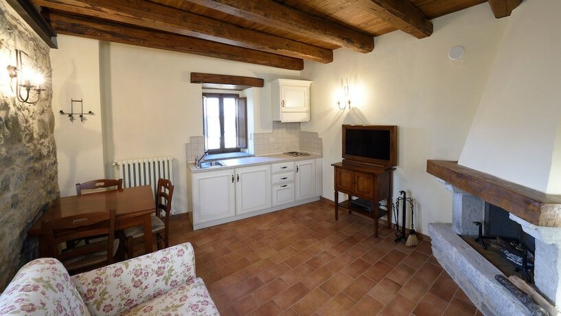 Imagen general del Borgotufi Albergo Diffuso, Castel del Giudice. Foto 6