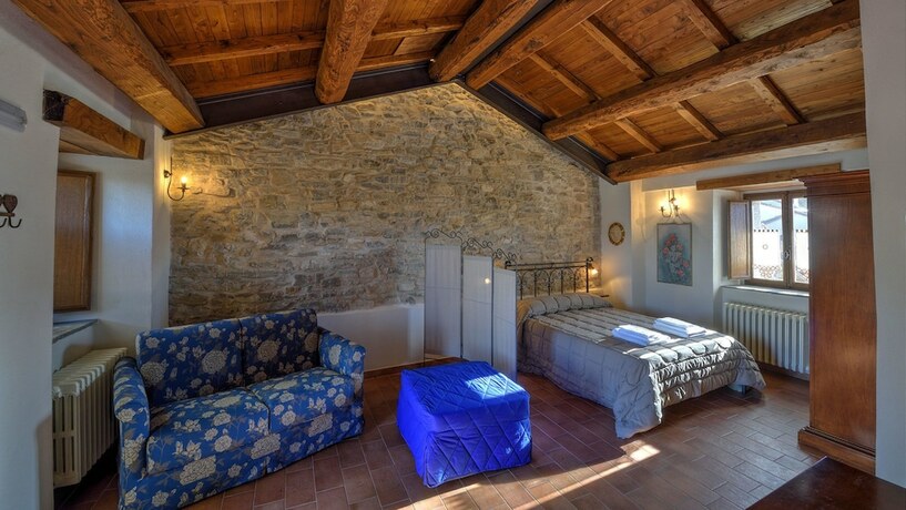 Imagen general del Borgotufi Albergo Diffuso, Castel del Giudice. Foto 9