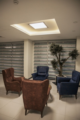 Imagen de los interiores del Bornova Otel. Foto 11