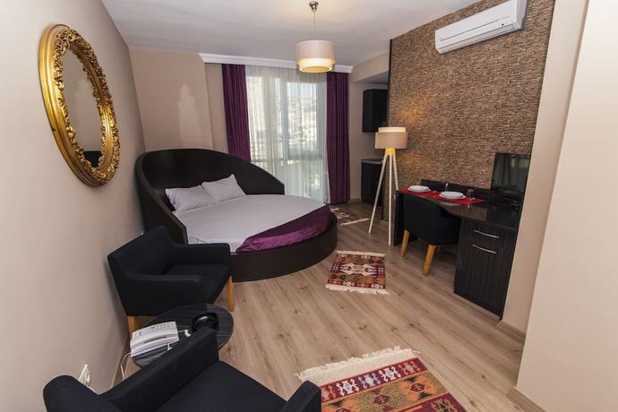 Imagen de la habitación del Bossuite Hotel Maltepe. Foto 18