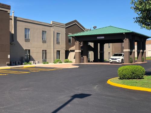 Imagen general del Bourbon Capital Inn, Bardstown. Foto 2