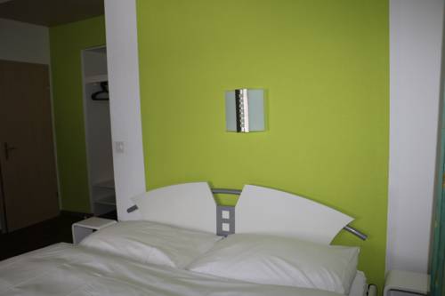 Imagen de la habitación del Boutique Hotel Niesenblick - direkt am Thunersee gelegen mit SELF CHECK IN & digitaler Rezeption. Foto 4
