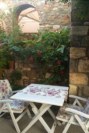 Imagen del bar/restaurante del Bozcaada Fahri Hotel. Foto 6