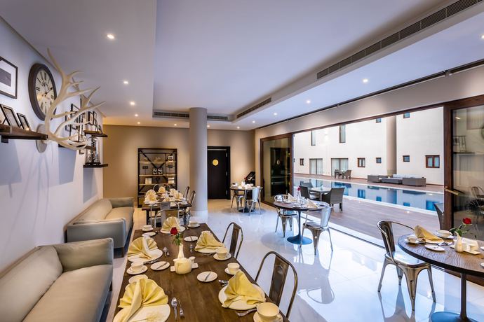 Imagen del bar/restaurante del Braira Hettin Resort and Villas. Foto 2