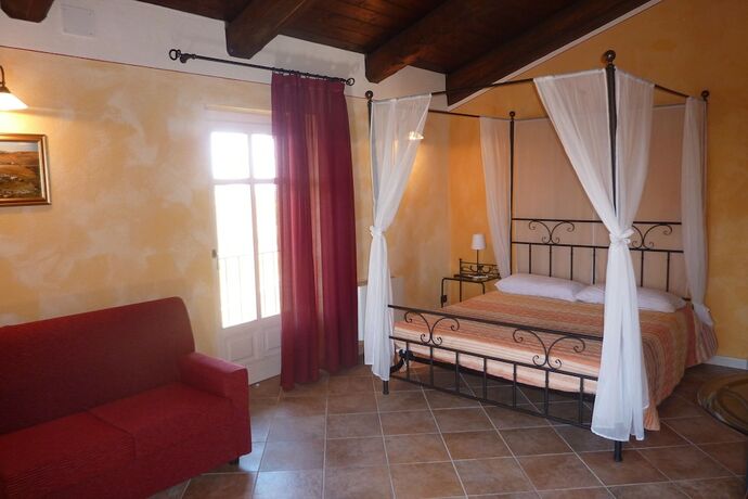 Imagen de la habitación del Bricco Rosso. Foto 15