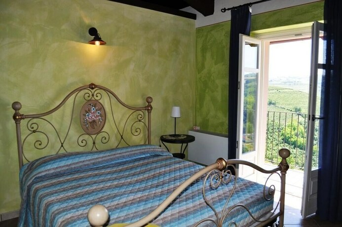 Imagen de la habitación del Bricco Rosso. Foto 19