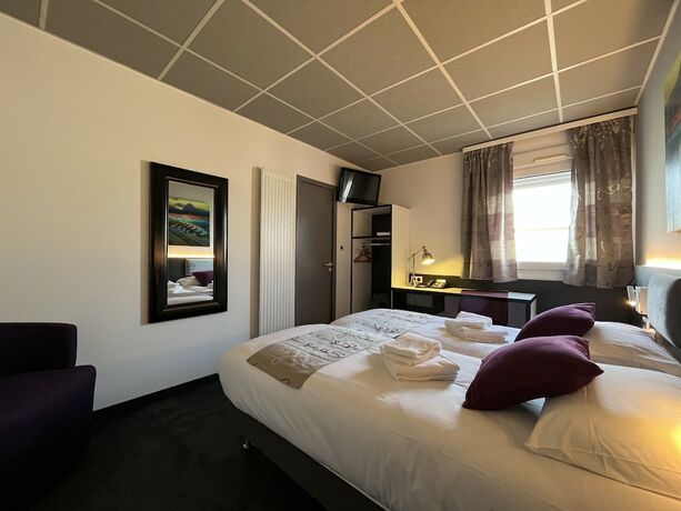 Imagen general del Brit Hotel Le Vesoul. Foto 14