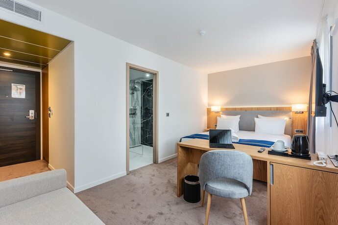 Imagen de la habitación del Brit Hotel Privil&egrave;ge Paris - Rosny. Foto 12