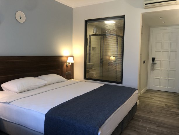 Imagen de la habitación del Bronze Hotel, FETHIYE. Foto 5