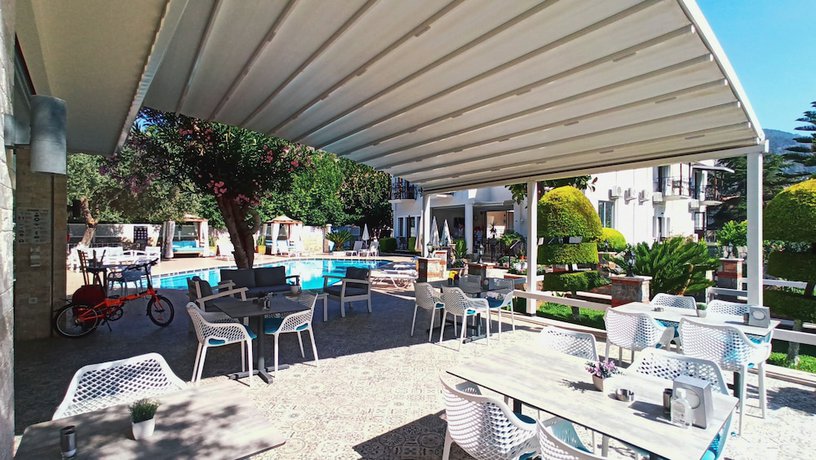 Imagen del bar/restaurante del Bronze Hotel, FETHIYE. Foto 2