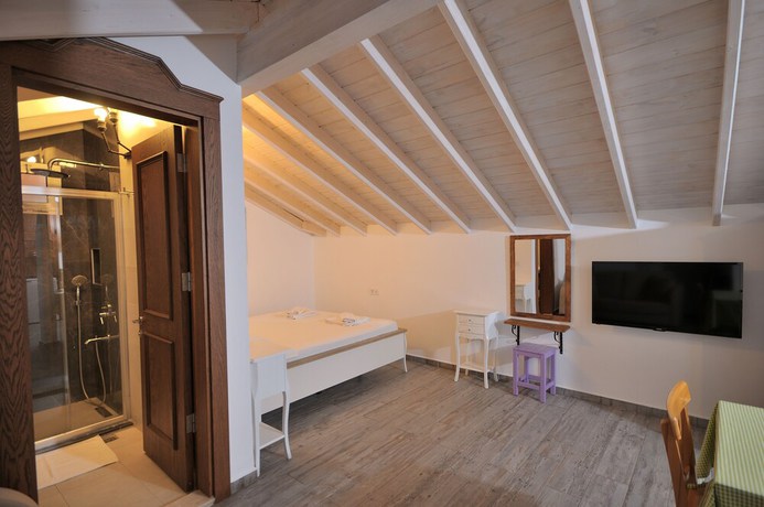 Imagen de la habitación del Brothers Cesme Hotel. Foto 6