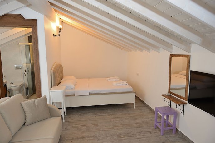 Imagen de la habitación del Brothers Cesme Hotel. Foto 14