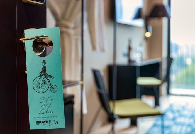 Imagen general del Brown JLM. Foto 10