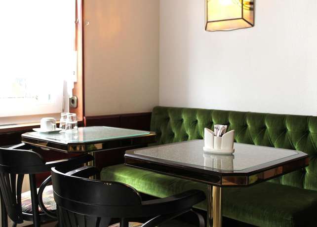 Imagen del bar/restaurante del Brunnen Hotel. Foto 3