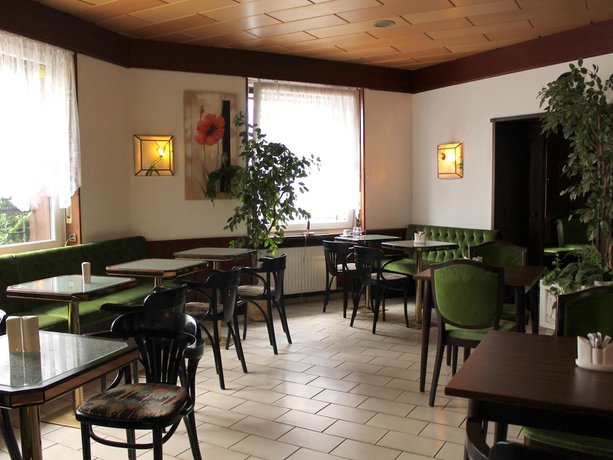 Imagen del bar/restaurante del Brunnen Hotel. Foto 4