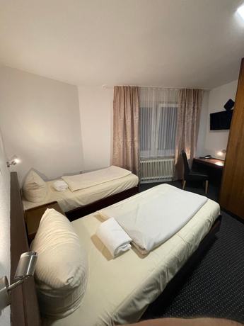 Imagen de la habitación del Brunnen Hotel. Foto 16