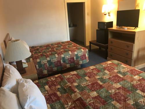 Imagen de la habitación del Budget Inn. Foto 4