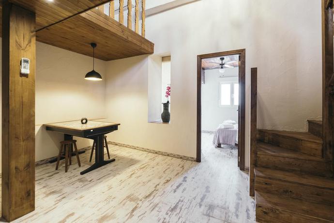 Imagen de los interiores del Buho House. Foto 12