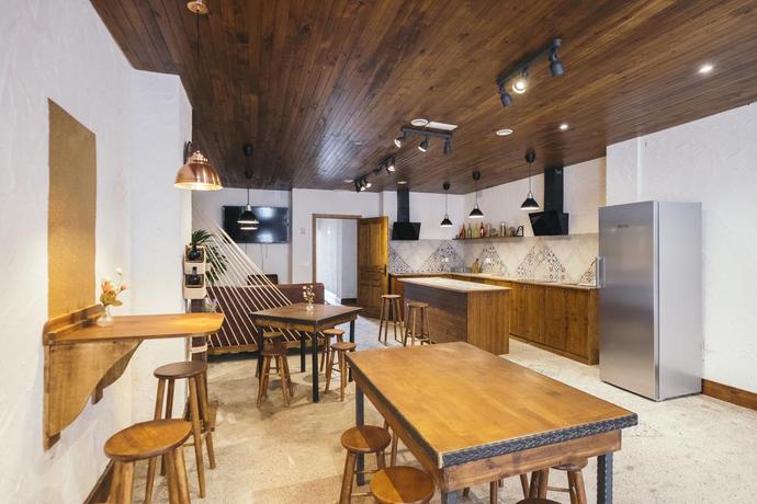 Imagen de los interiores del Buho House. Foto 14