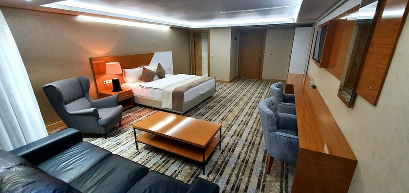 Imagen de la habitación del Bulvar Hotel. Foto 17