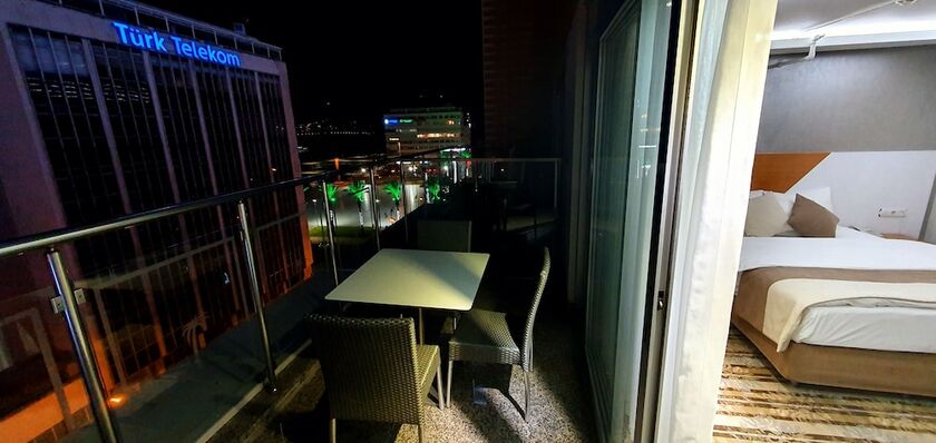 Imagen general del Bulvar Hotel. Foto 10