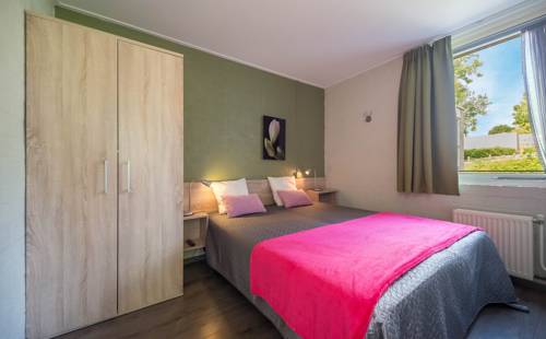 Imagen de la habitación del Bungalowpark Schin Op Geul. Foto 10