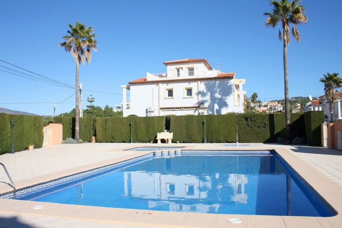 Imagen de la piscina del Bungalows Casanova - Costa Calpe. Foto 16