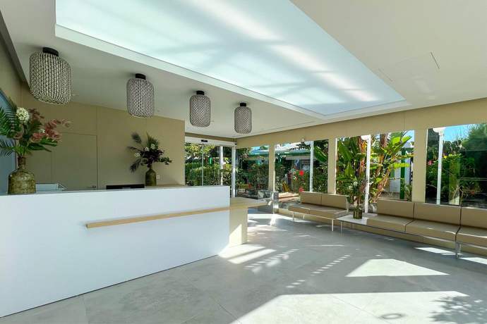 Imagen de los interiores del Bungalows Cordial Sandy Golf. Foto 10