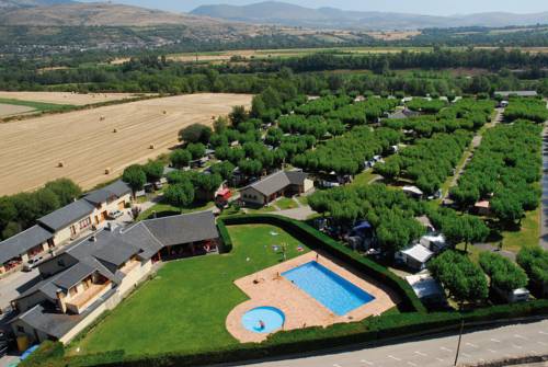 Imagen de la habitación del Bungalows Pirineus. Foto 2