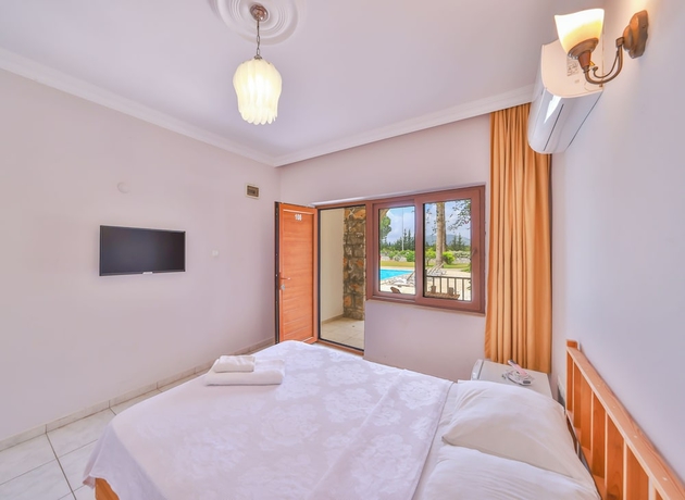 Imagen de la habitación del Burc Hotel. Foto 12