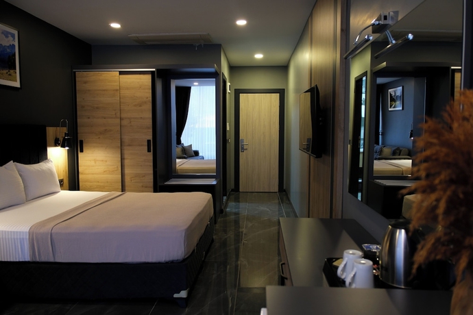 Imagen de la habitación del Bur&ccedil; Airport Hotel. Foto 7