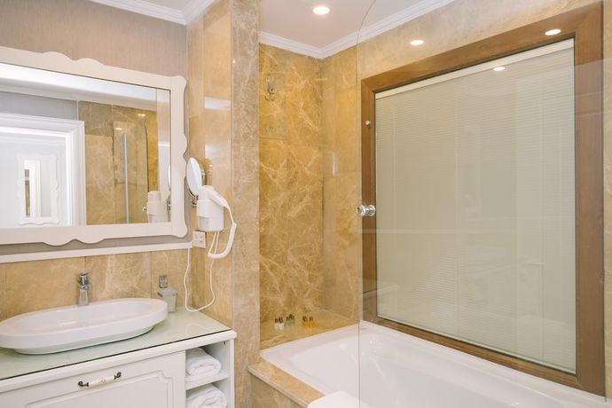 Imagen de la habitación del Burgaz Izer Hotel. Foto 10