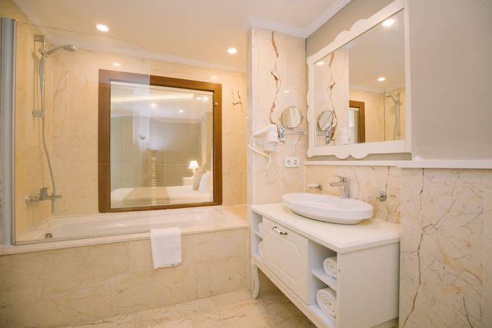 Imagen de la habitación del Burgaz Izer Hotel. Foto 13