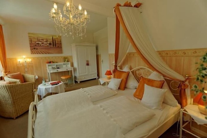 Imagen de la habitación del Burghaus and Villa Kronenburg. Foto 13