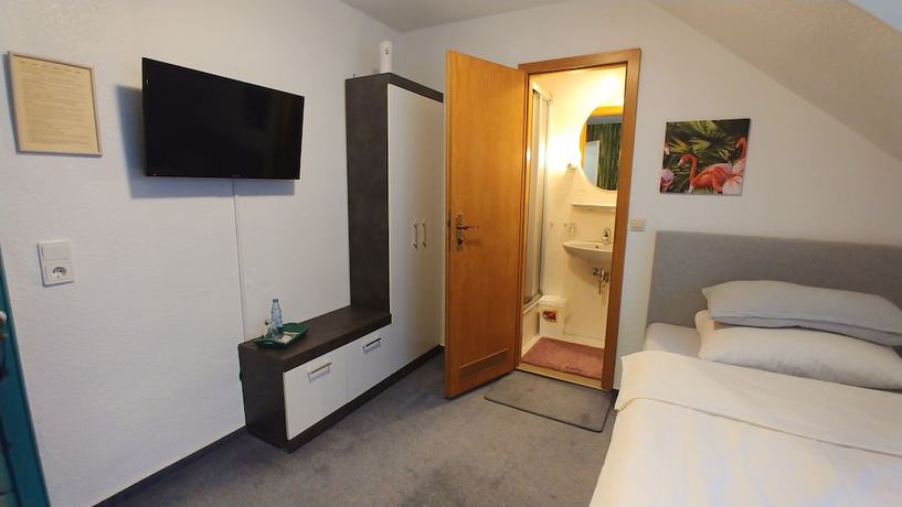 Imagen de la habitación del Burghof Hotel Garni. Foto 7