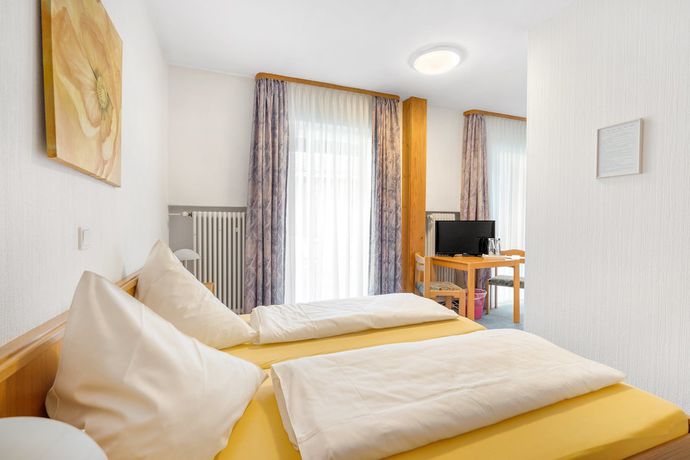Imagen de la habitación del Burghof Hotel Garni. Foto 9